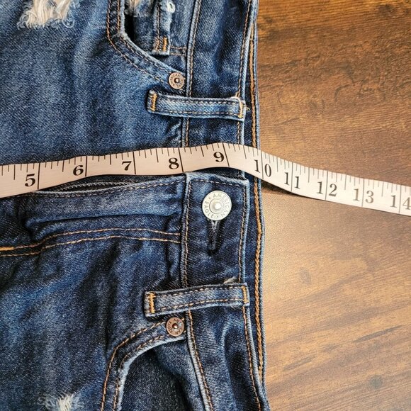 American Eagle Mom Shorts Size 00 Strigid Medium Dark Wash Ripped - Picture 8 of 9